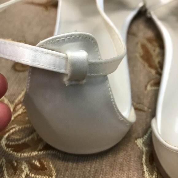 Dye-Able White Satin BLING Toe Thong Sandals, Formal Elegant Wedding Comfortable - Picture 11 of 16